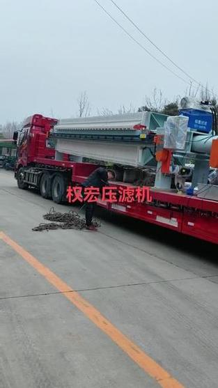 新款貴州家譜酒節(jié)日禮盒設(shè)計(jì)鑒賞